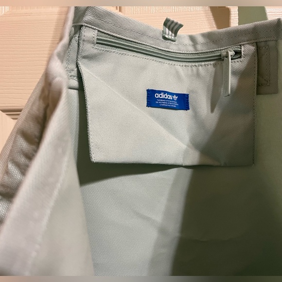 Adidas Seafoam Green Tote Bag NWT - Picture 3 of 3